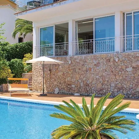 In With Wifi * Blanes